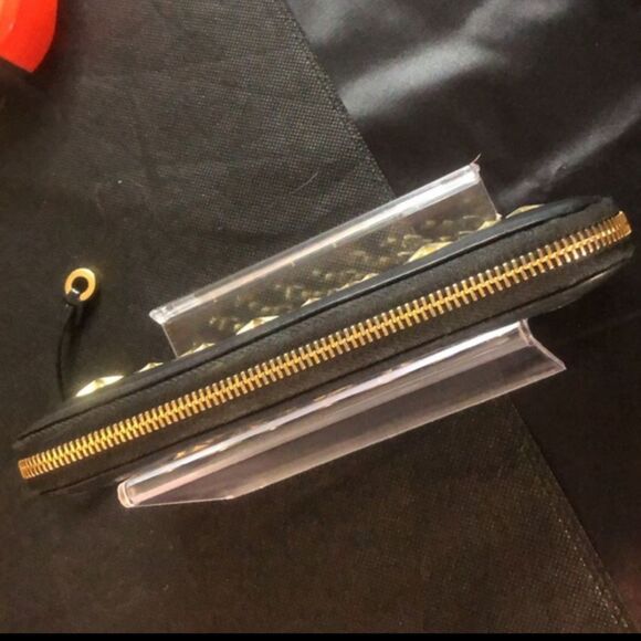 JIMMY CHOO Filipa Blue Leather and Studded Stars Continental Zip Wallet - Picture 12 of 13